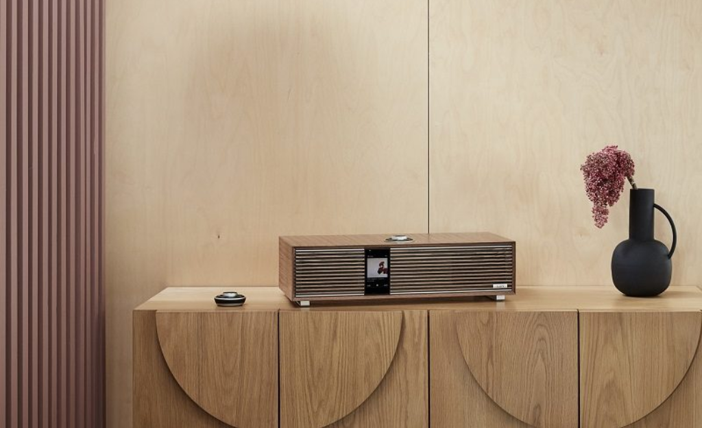 HALLNING_RUARK AUDIO R410_LIFESTYLE_DETAIL_9