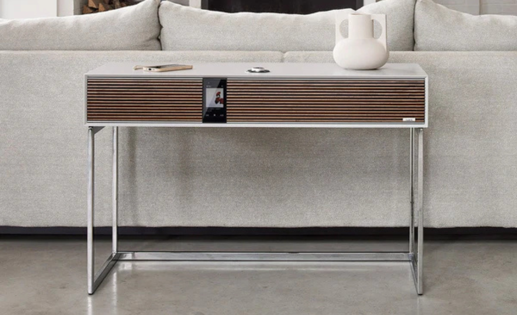 HALLNING_RUARK AUDIO R810_LIFESTYLE_DETAIL_2